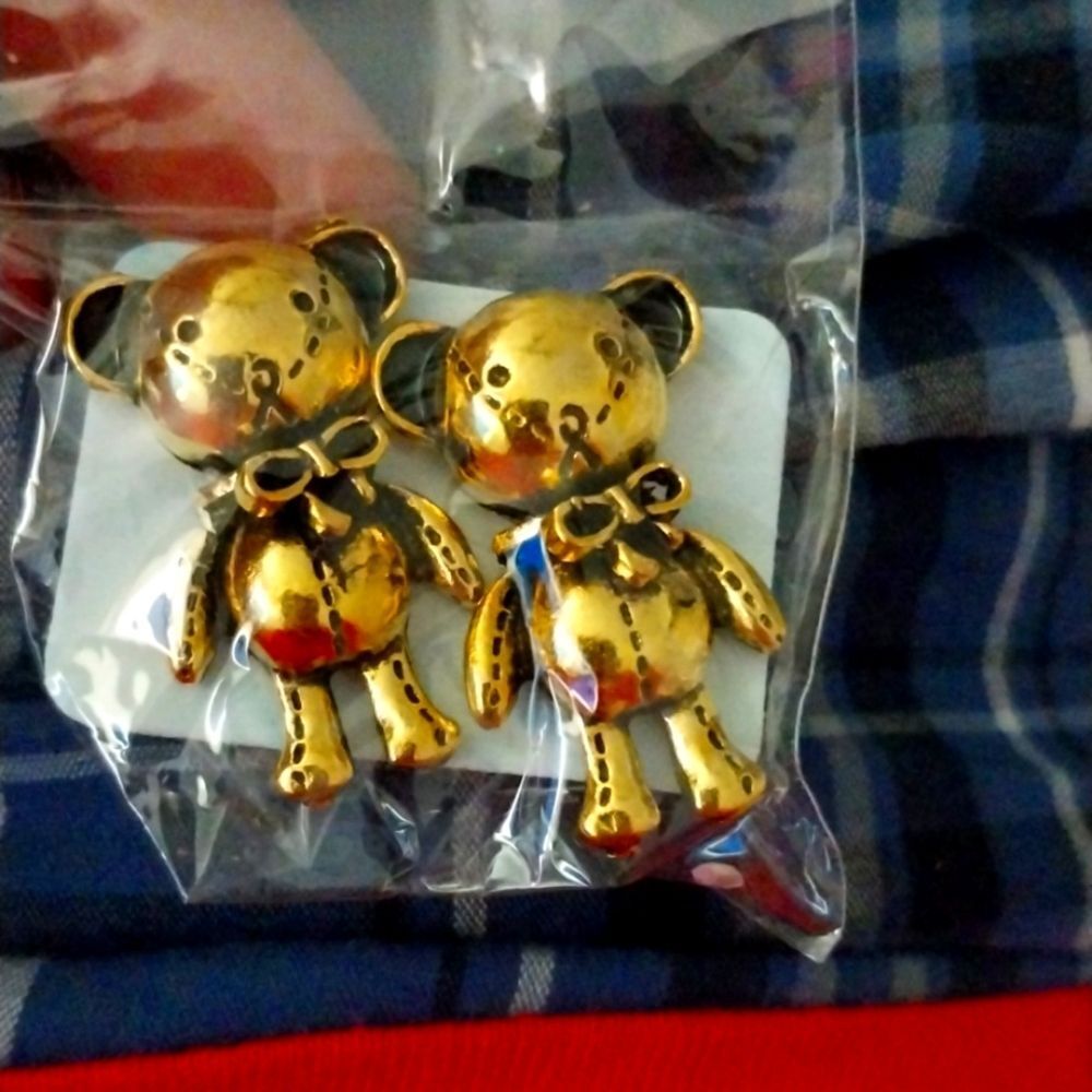 Cute bear earrings